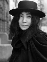 Baixar Yoko Ono toques para celular grátis.