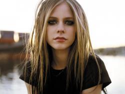 Cortar a música Avril Lavigne online grátis.